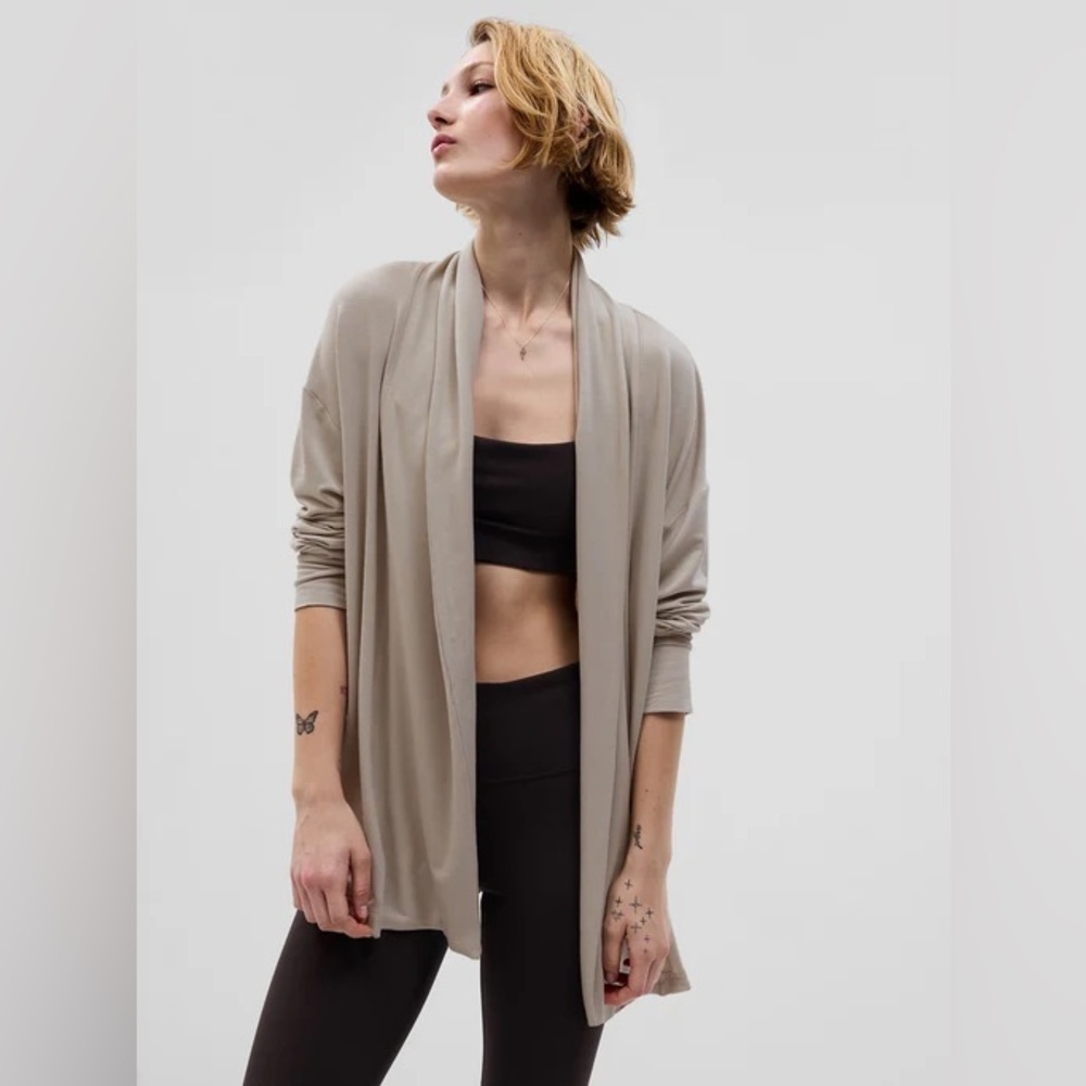 Gap Fit Modal Super soft Open Cardigan Stylish Tan flowy comfy med athleisure